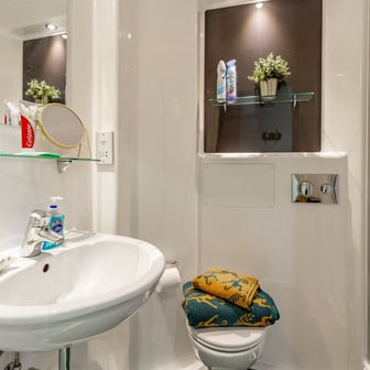 Standard En Suite - Image 4